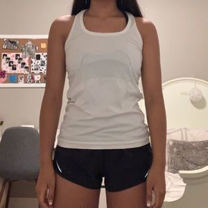 Lululemon white swiftly tank size 6